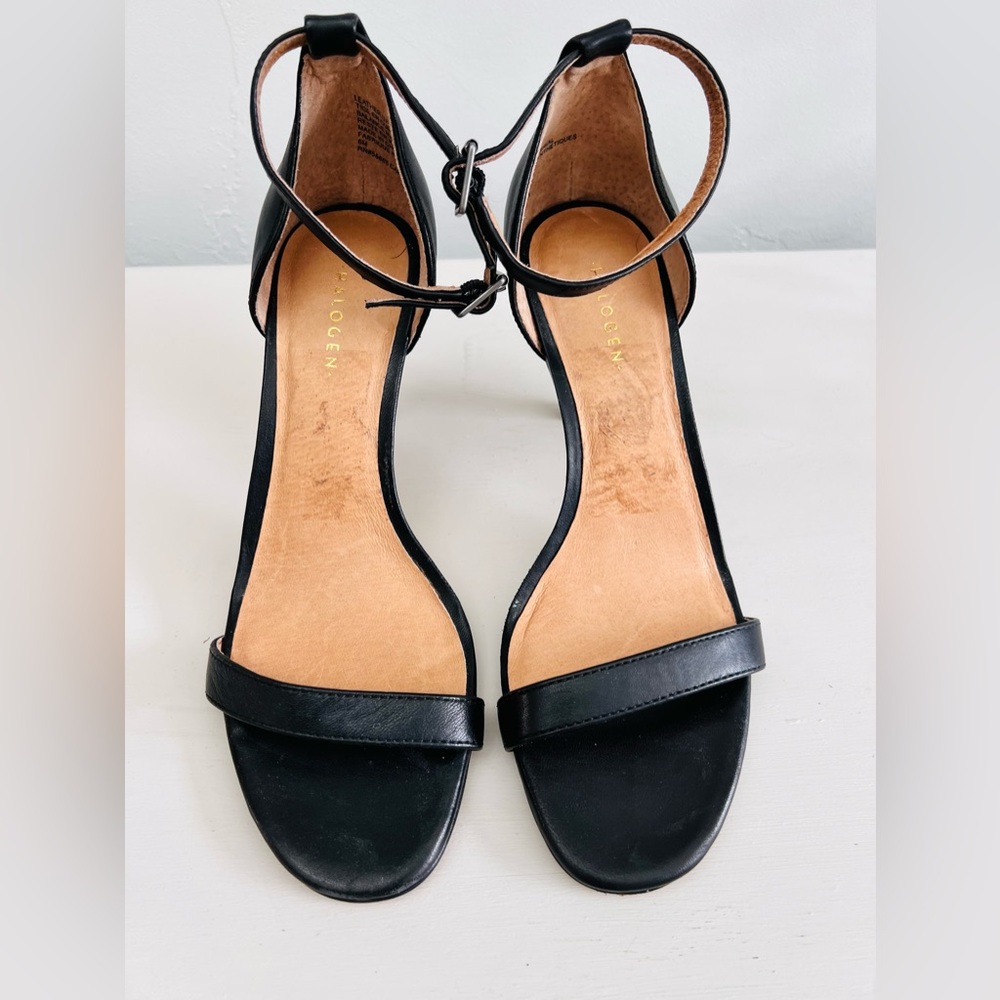 Halogen ankle wrap sandal